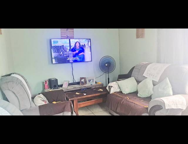 2 BEDROOM FREESTANDING FOR SALE IN KWANDENGEZI-A